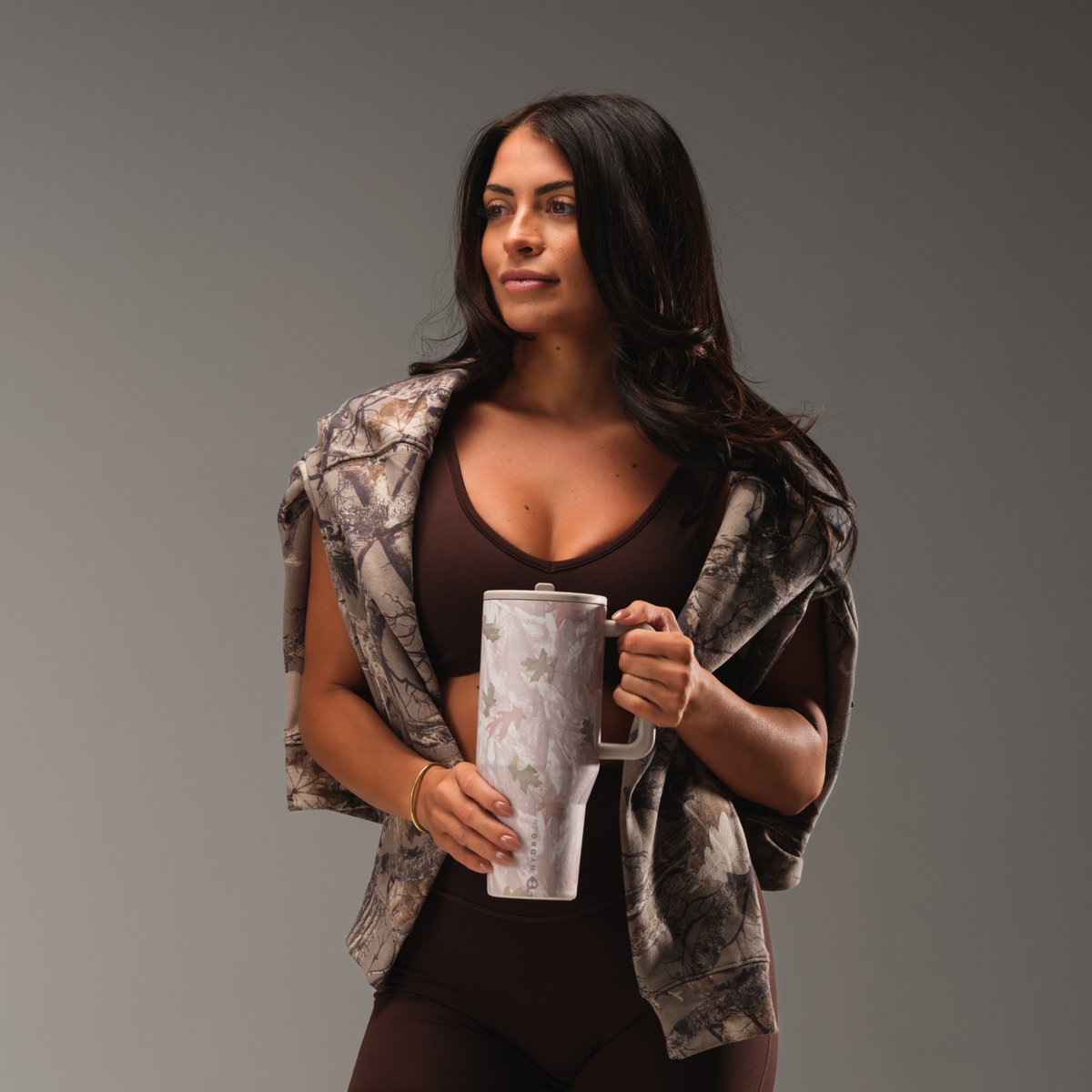 camo-32oz-946ml-q5 TRVL32-Camo-5-WPI.png